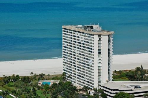 Beachfront Condo - Gulfview Club - Marco Island Florida